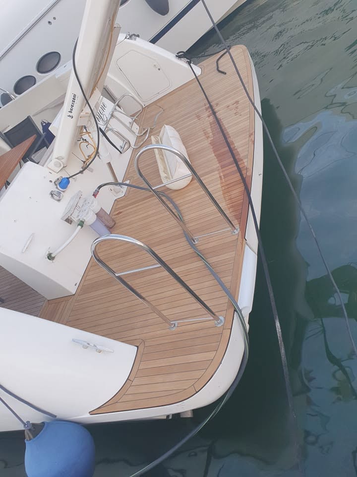 Aft deck & curved steps