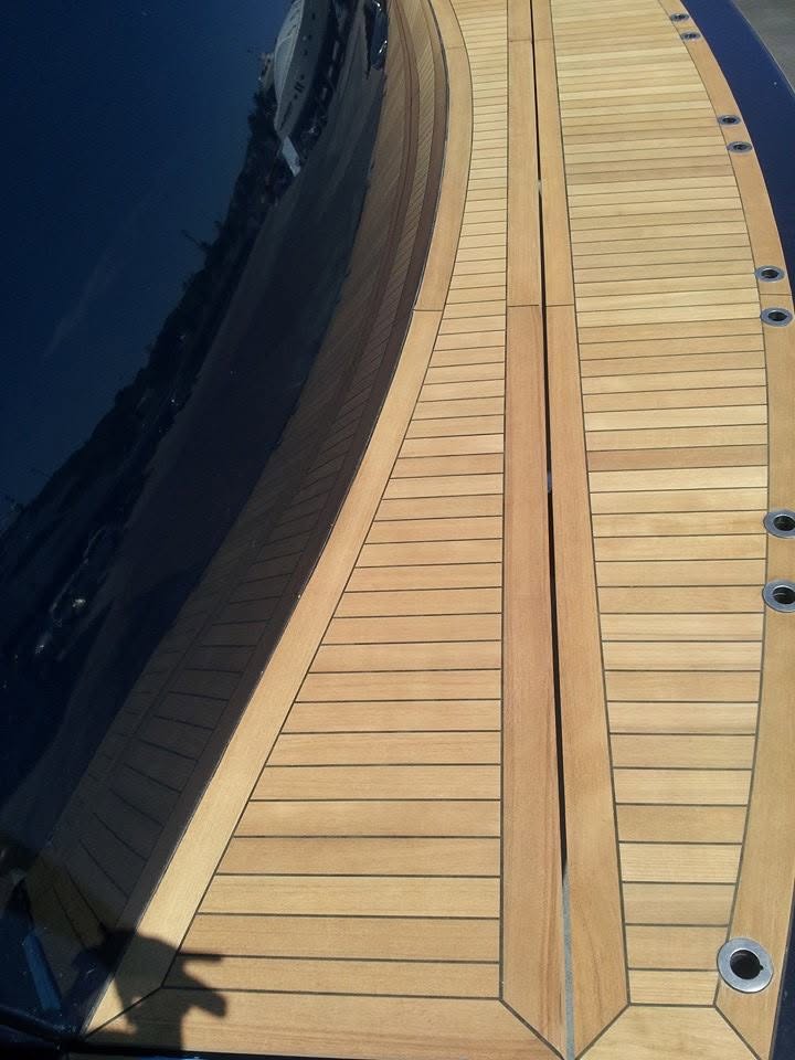 Aft deck & curved steps